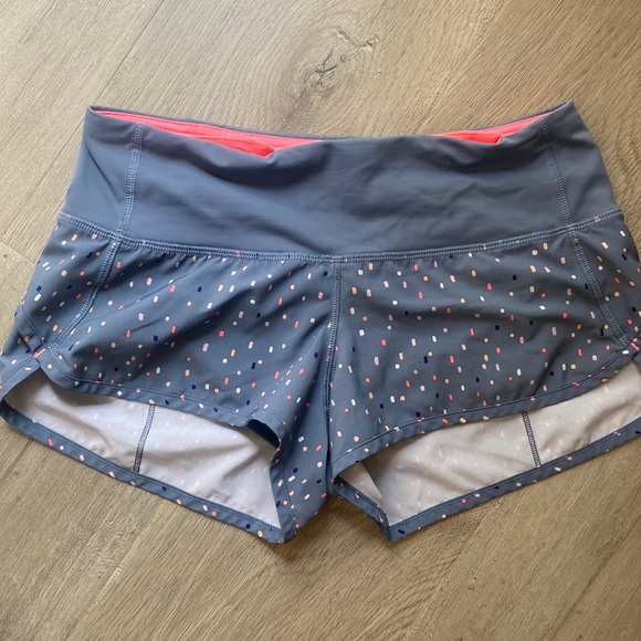 Lululemon Shorts - Picture 1 of 3